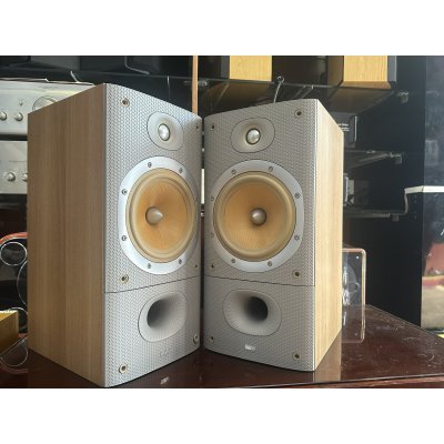 Loa Bookshelf BW 602 S3