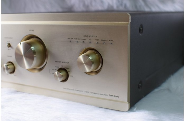 Ampli denon 2000