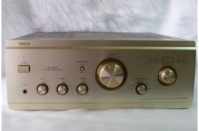 Ampli denon 2000