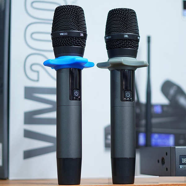So Sánh  Micro JBL VM200 Với Micro JBL VM300