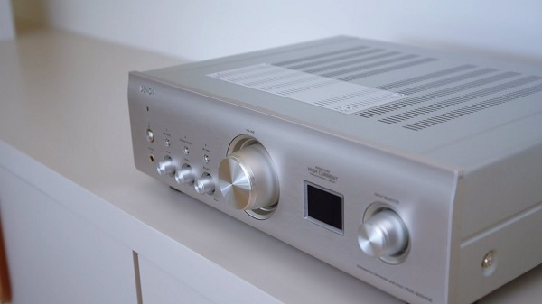 Giá Amply Denon PMA-900HNE