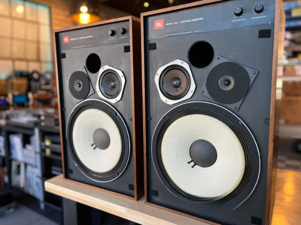 Ưu Điểm Loa JBL 4312