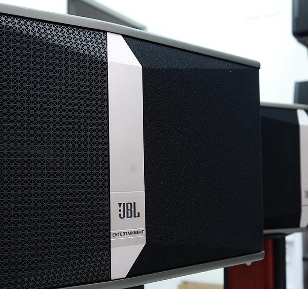 Đánh Giá Thiết Kế Loa JBL KI 510