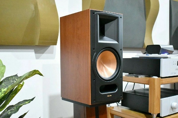 Đánh Giá Loa Klipsch RB 81 II