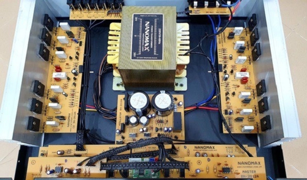 Đặc Điểm Nổi Bật Của Amply Karaoke Nanomax DH-2012A