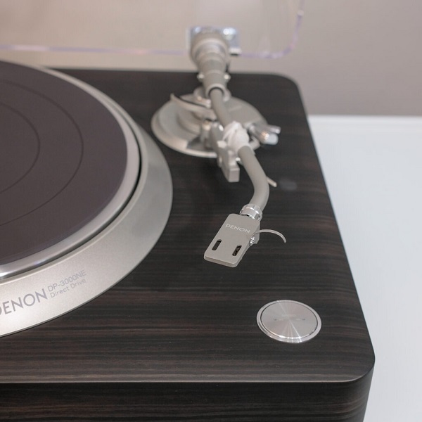 Ưu Điểm Denon DP-3000NE
