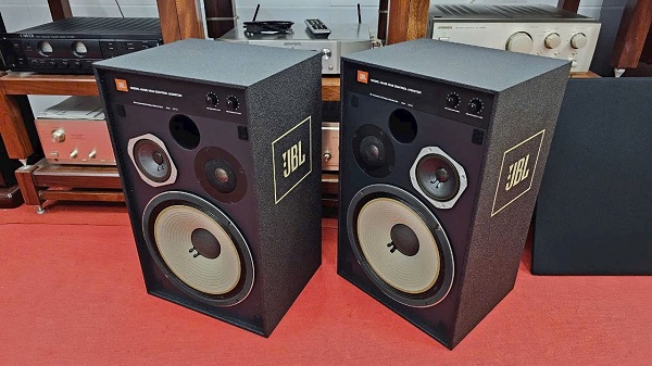 Ưu Nhược Của Loa JBL 4312B MKII
