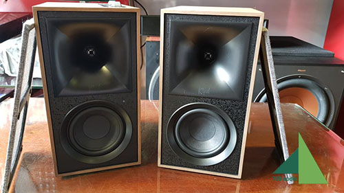 loa klipsch the fives so sánh đối thủ