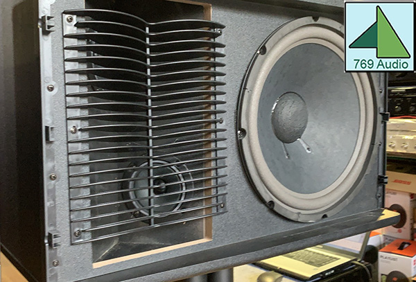loa jbl ki 82