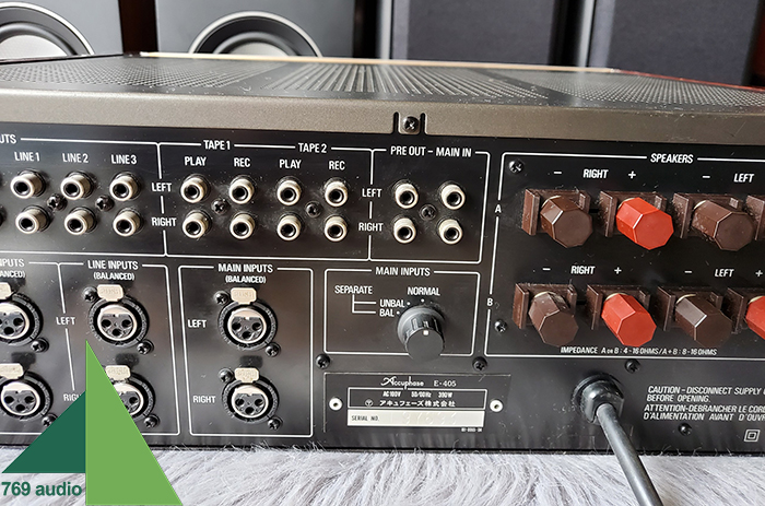 ampli accuphase 405