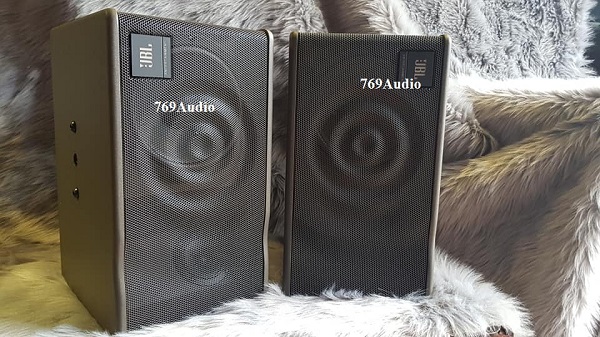Loa MK10 nhỏ gọn, kiểu dáng bắt mắt ưa nhìn 