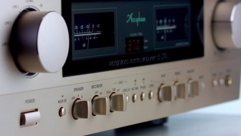 Giới Thiệu Chung Về Ampli Accuphase E370