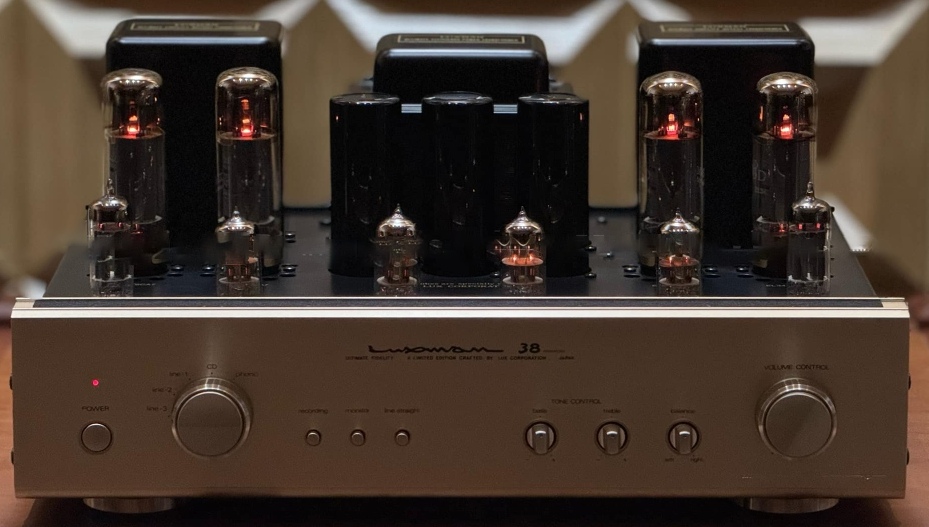 Ưu nhược điểm Amply Đèn Luxman SQ-38 Signature Đẹp Xuất Sắc