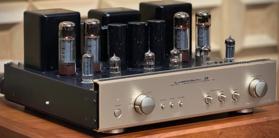 Hình ảnh khui hộp & đánh giá thực tế Amply Đèn Luxman SQ-38 Signature Đẹp Xuất Sắc