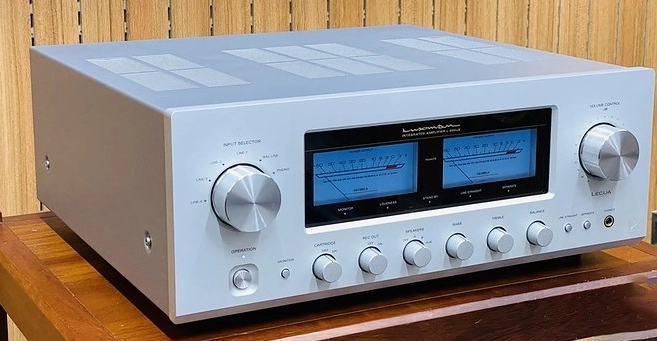 Ưu nhược điểm Amply Luxman L-505UX Silver