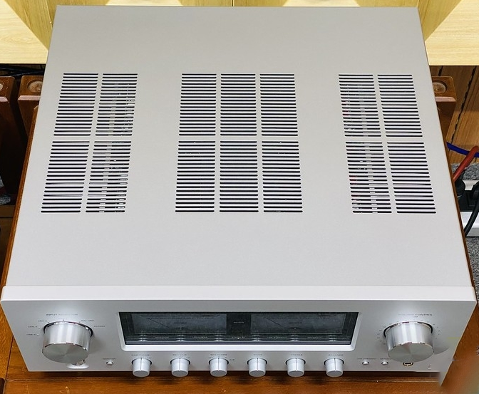 Ưu điểm và nhược điểm Amply Luxman L-505UX MKII đẹp xuất sắc 99 phần trăm