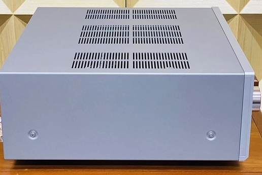 Bằng chứng thực tế Amply Luxman L-505UX MKII đẹp xuất sắc 99 phần trăm