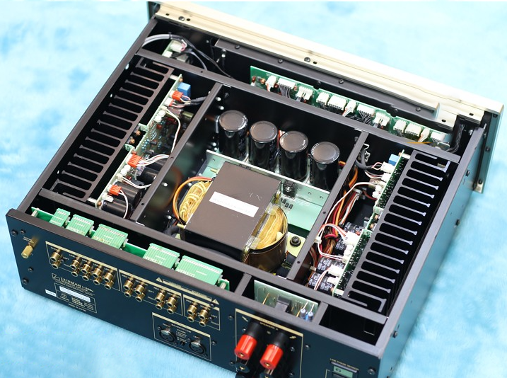 Thông tin Chi tiết Amply Luxman L505U Gold xuất sắc như mới