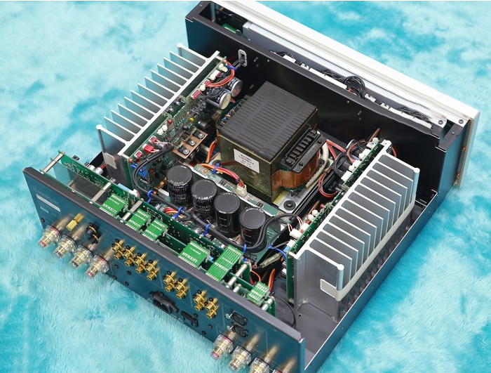 Thông tin Chi tiết Amply Luxman L505U Silver xuất sắc như mới