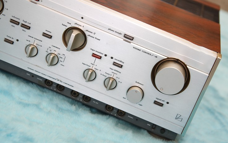 Ưu nhược điểm Amply Luxman L550X đẹp xuất sắc