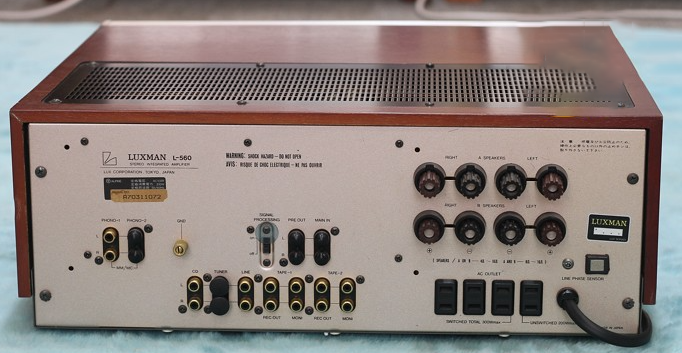 Thông tin Chi tiết Amply Luxman L560 Đẹp xuất sắc huyền thoại