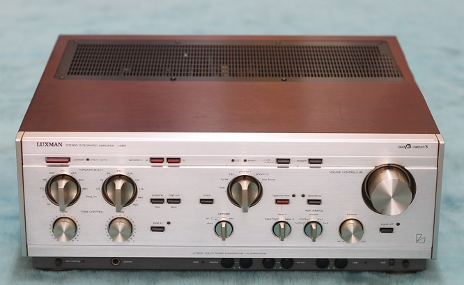 Amply Luxman L560 Đẹp xuất sắc huyền thoại – Âm thanh Hi-End ấm áp