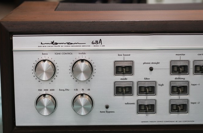 Trải nghiệm cốt lõi & Lợi ích chính Amply Luxman L68A chữ ký