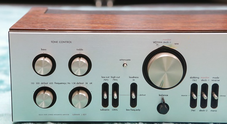 Trải nghiệm cốt lõi & Lợi ích chính Amply Luxman L85V Đẹp Xuất Sắc