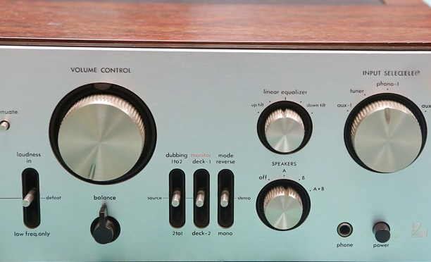 Ưu nhược điểm Amply Luxman L85V Đẹp Xuất Sắc