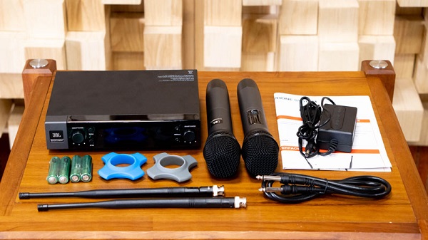 Bộ Micro JBL VM200