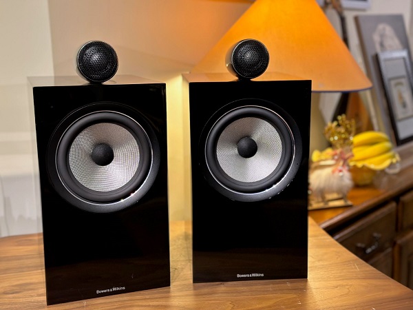 Thương Hiệu Loa B&W 705 S2