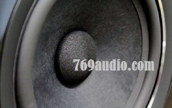 Đánh Giá Loa B&W 704 S2