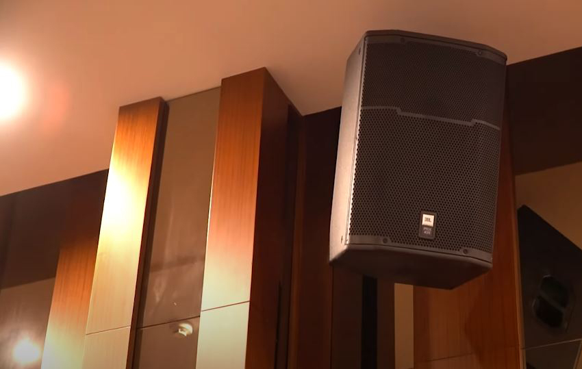 Đánh Giá Chung Về JBL PRX 415M