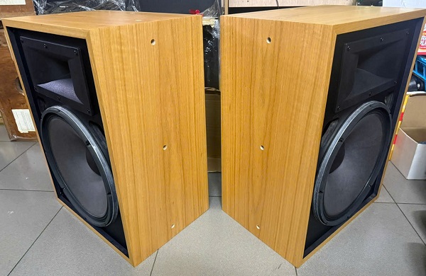 Loa JBL 4655 bãi Mỹ có còn đáng mua không?