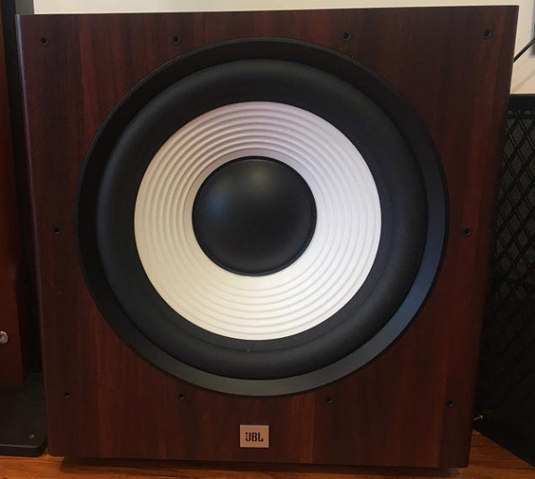 Tính năng nổi bật loa sub JBL stage A100 