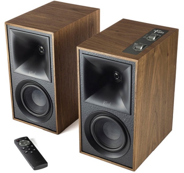So sánh kiến trúc "Multi-Core Digital Signal Steering" (MDSS) trong Klipsch The Sixes với AAP trong The Fives