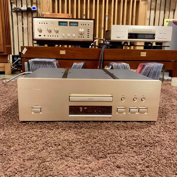 Lựa Chọn Điểm Đầu CD Teac VRDS 25XS