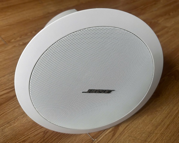 Thiết Kế Loa Âm Trần Bose BT-322A Độc Đáo