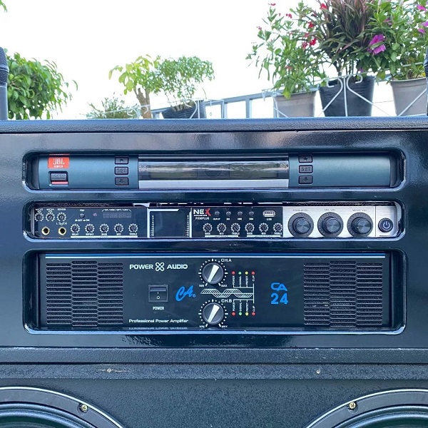 Loa điện J7900 kết nối