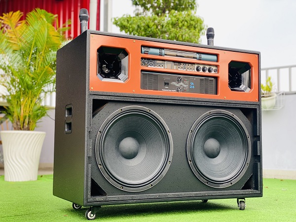 Review Loa điện J7900