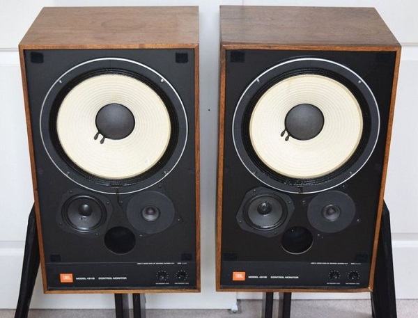 Loa JBL 4311B