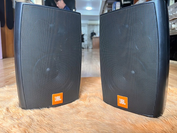 Loa JBL Cho Quan Cafe Công Nghệ Tiên Tiến