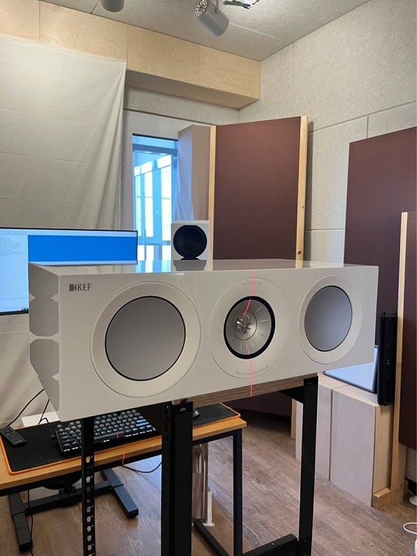 Loa Nghe Nhạc KEF R6 Meta