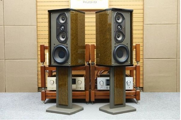 ứng dụng Loa Bose 464 WestBorough