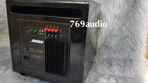Loa sub Bose 1800
