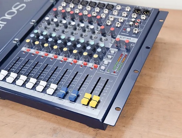 Mixer Soundcraft EPM6 Giá Tốt