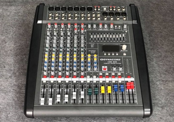 Đánh giá Mixer Dynacord CMS 600