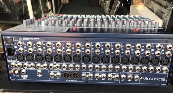 Mixer Soundcraft FX 16 II đa năng