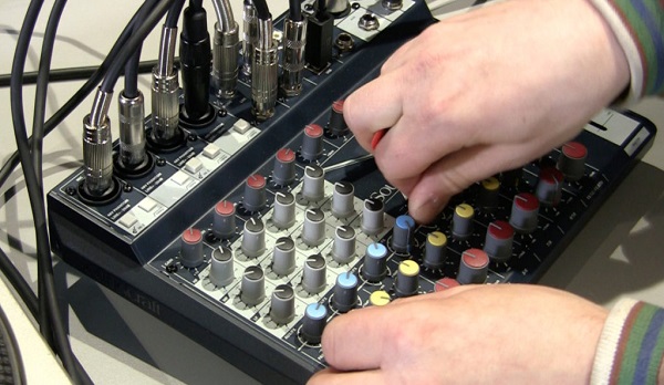 Mixer Soundcraft Notepad 12FX USB Tích hợp
