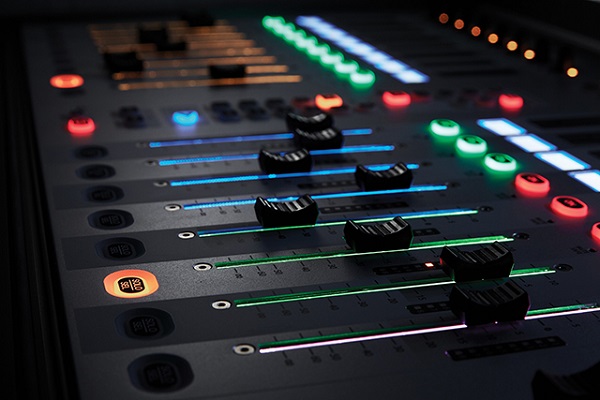 Tính năng Bàn Mixer Soundcraft Vi1000